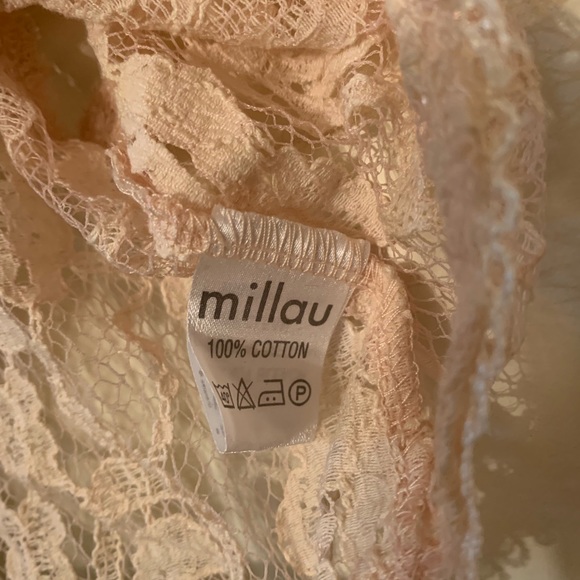 Millau Lace Crop Top - Picture 4 of 5